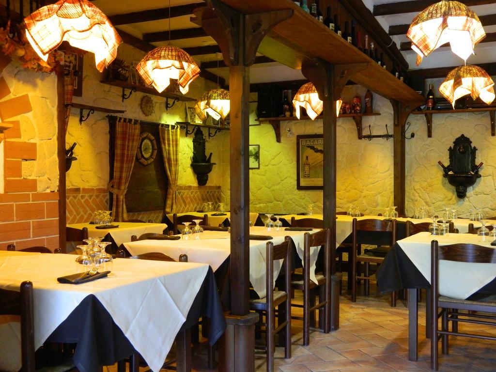 Castel di Decima Country Apartments מראה חיצוני תמונה