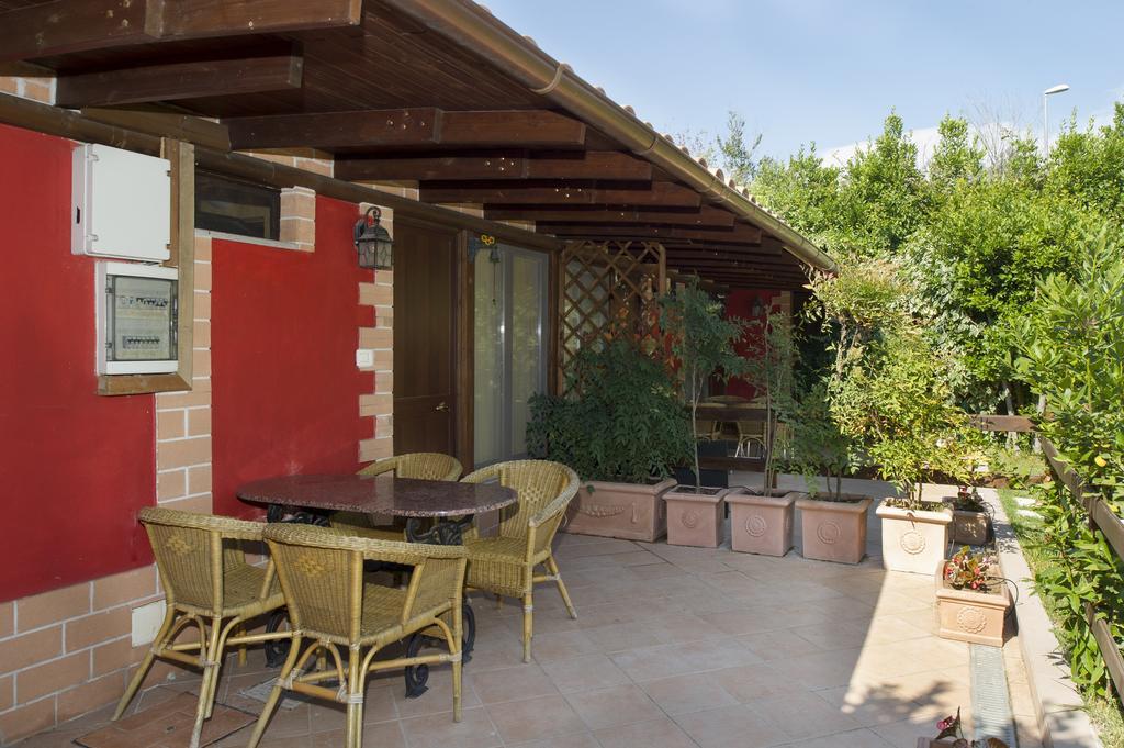Castel di Decima Country Apartments מראה חיצוני תמונה