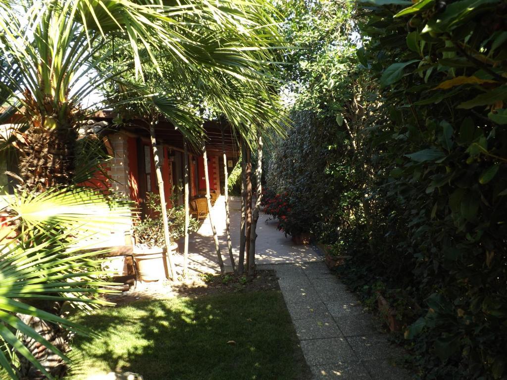 Castel di Decima Country Apartments מראה חיצוני תמונה