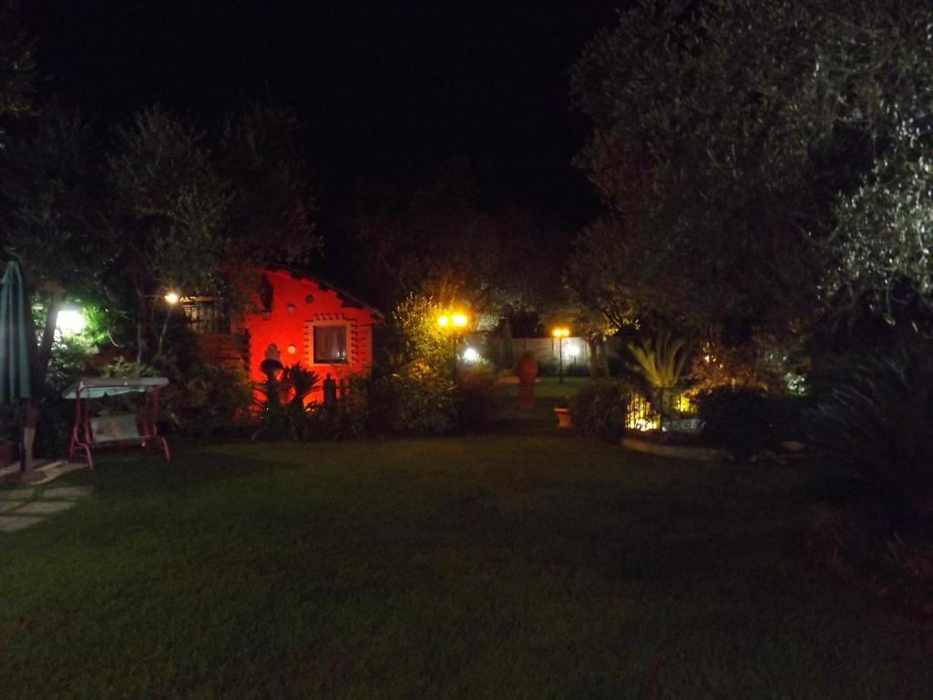Castel di Decima Country Apartments מראה חיצוני תמונה
