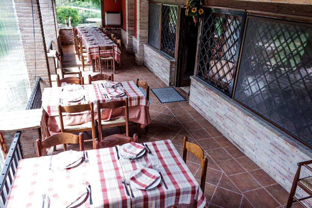 Castel di Decima Country Apartments מראה חיצוני תמונה