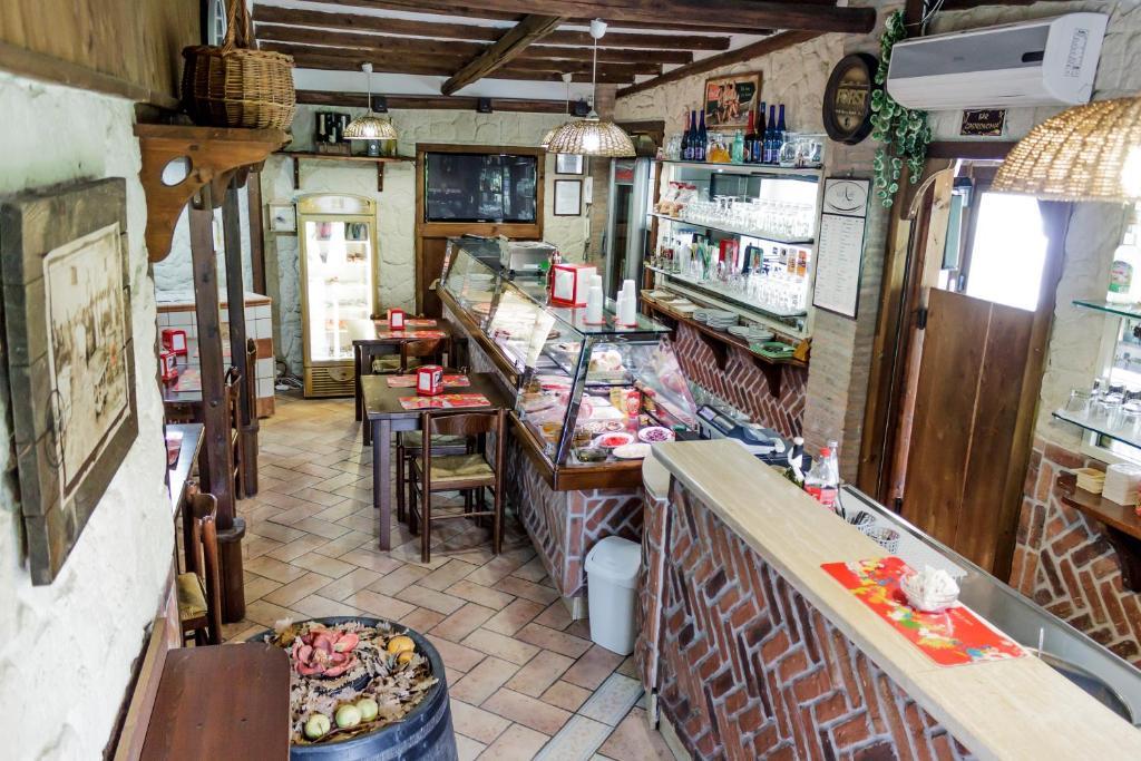 Castel di Decima Country Apartments מראה חיצוני תמונה