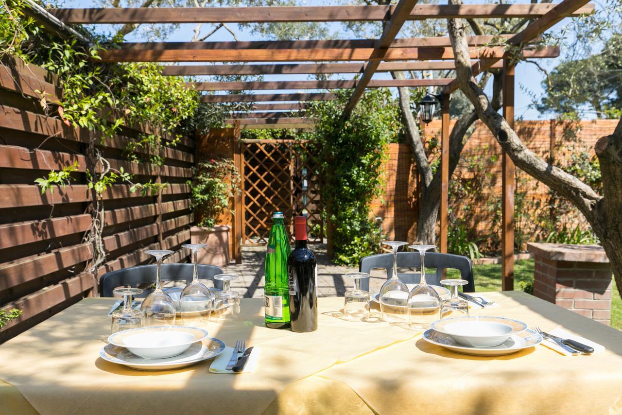 Castel di Decima Country Apartments מראה חיצוני תמונה