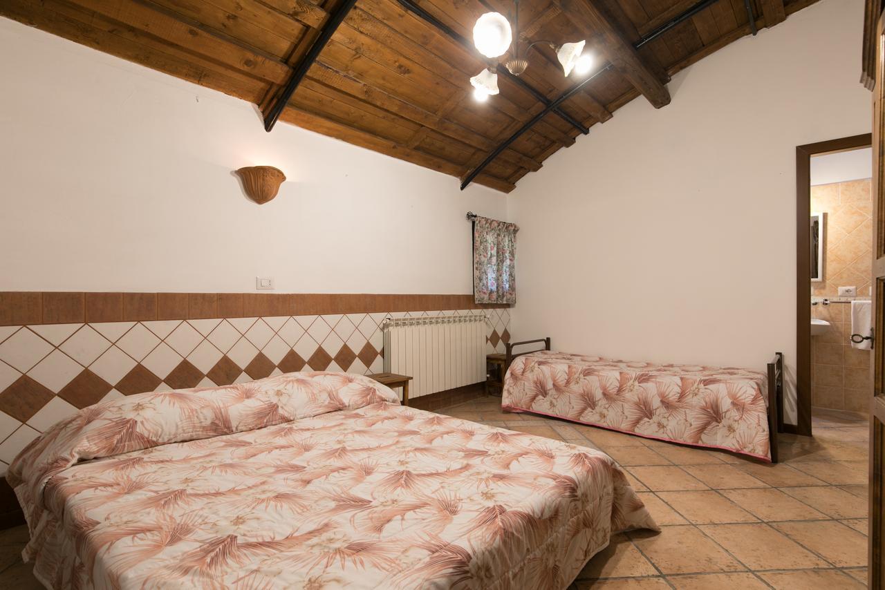 Castel di Decima Country Apartments מראה חיצוני תמונה